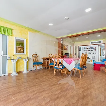 Gran Apto 69 Pax Pool Wifi Loft Ad El Medano (Tenerife)