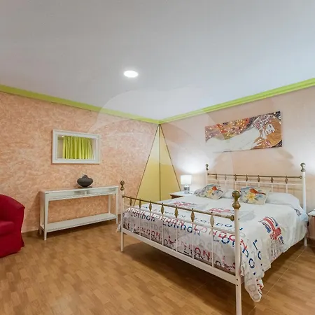 Holiday home Gran Apto 69 Pax Pool Wifi Loft Ad El Medano (Tenerife)